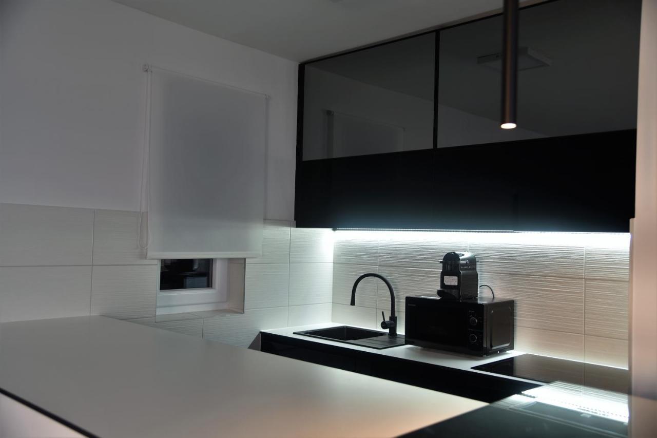 Beach Apartment Paklenica Seline Bagian luar foto